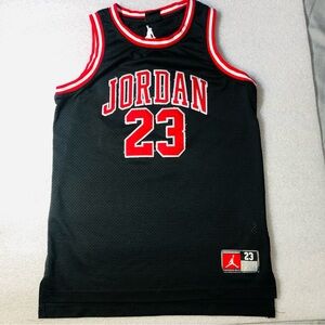 The Official Nike Jordan Boy's 23 Jersey (Big Kids) Black LG